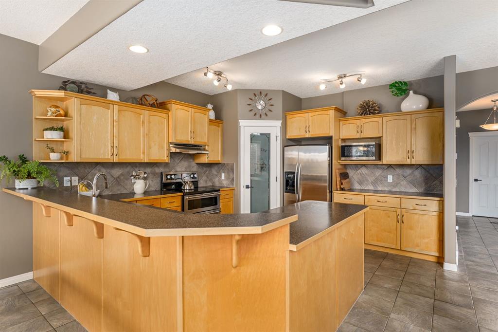 134-crystalridge-drive-okotoks-A2126530-6